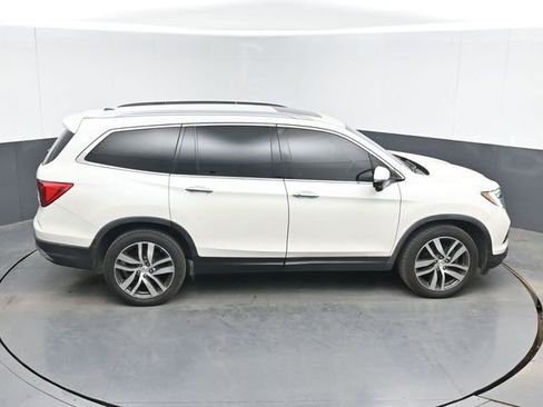 Used 2018 Honda Pilot Touring image 25