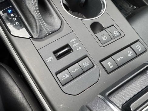 Certified 2022 Toyota Highlander XLE image 20