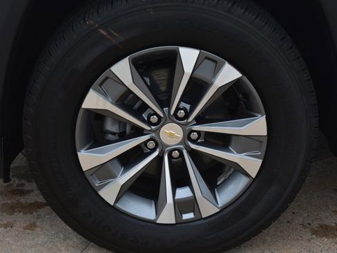 New 2026 Chevrolet Equinox LT w/ Safety and Technology Package FWD image 10