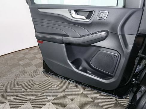 Used 2023 Ford Escape Active w/ Tech Pack #2 AWD/4WD image 38