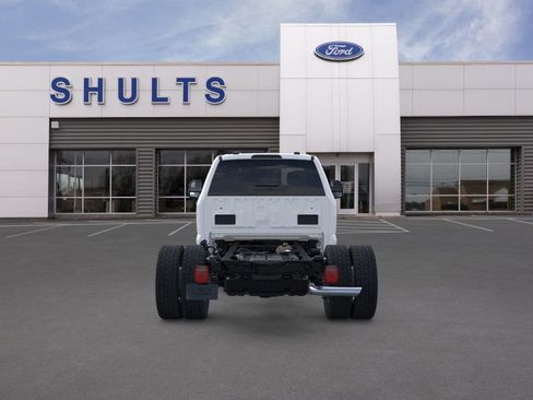 New 2026 Ford F450 XL w/ XL Chrome Package image 5