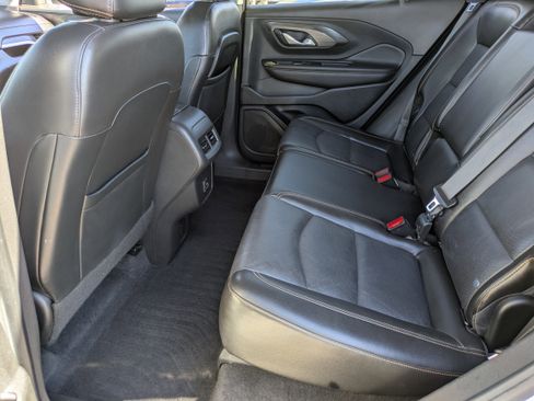 Used 2021 GMC Terrain SLT image 15