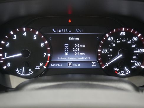 Used 2025 Nissan Frontier PRO-4X w/ Tow Package AWD/4WD image 16