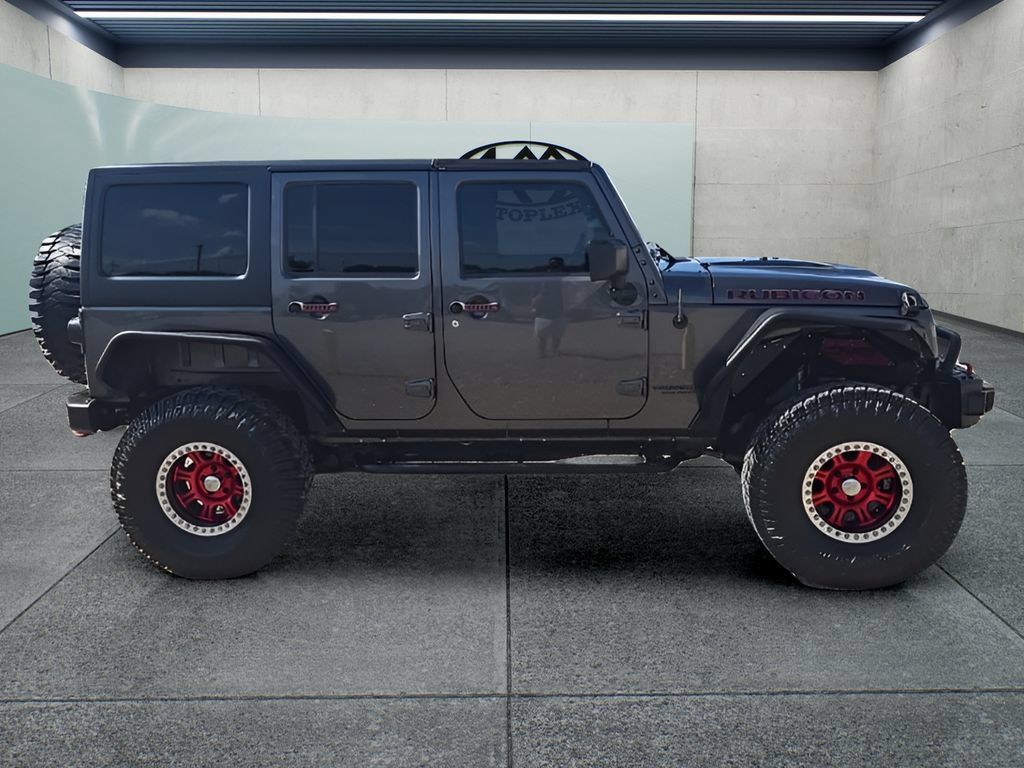 Used 2016 Jeep Wrangler Unlimited Rubicon AWD/4WD image 2