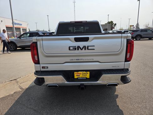 Used 2019 GMC Sierra 1500 SLT w/ SLT Premium Plus Package AWD/4WD image 6