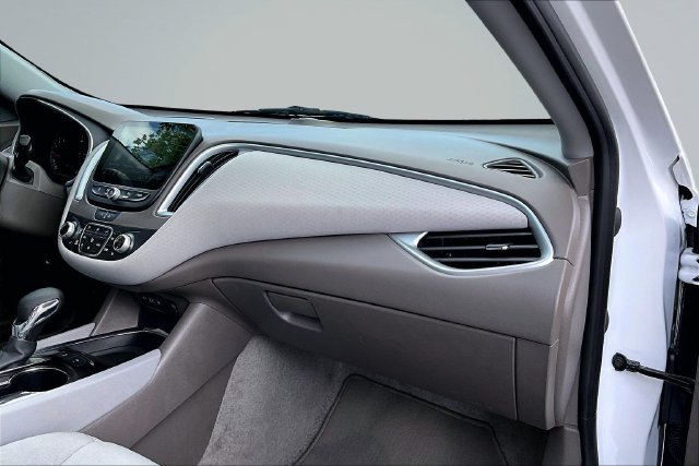 Used 2024 Chevrolet Malibu LT FWD image 25