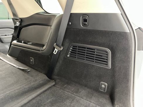 Used 2024 Nissan Pathfinder SL AWD/4WD image 43