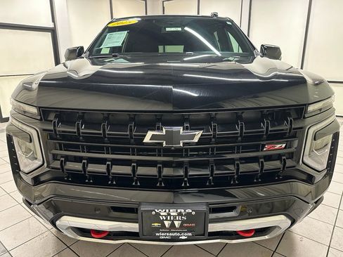 Certified 2025 Chevrolet Suburban Z71 image 13