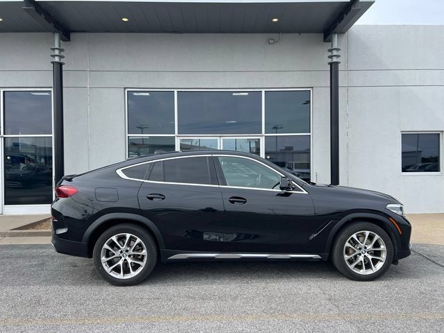 Used 2021 BMW X6 xDrive40i w/ Premium Package 2 AWD/4WD image 5