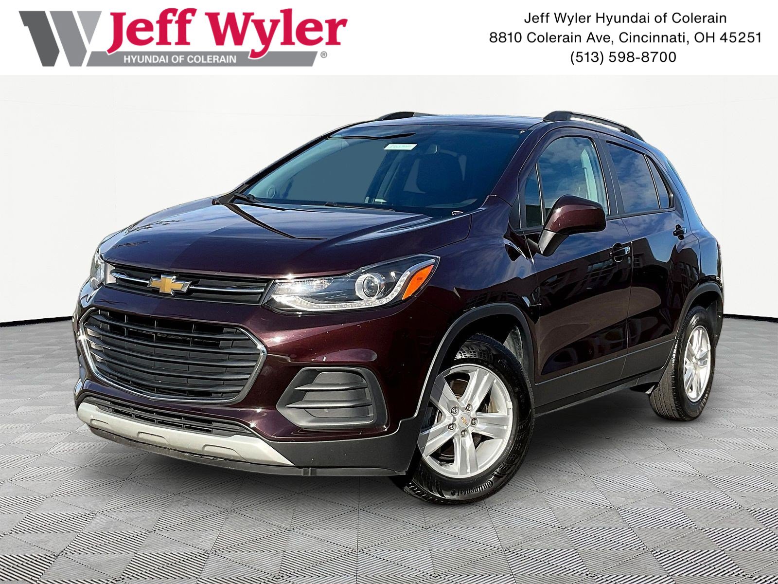 Used 2021 Chevrolet Trax LT w/ Driver Confidence Package FWD image 1