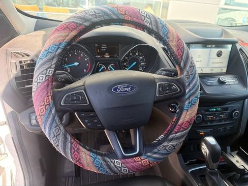 Used 2019 Ford Escape SEL FWD image 7