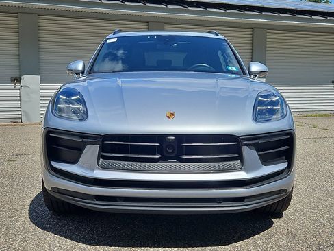 Certified 2026 Porsche Macan AWD/4WD image 10