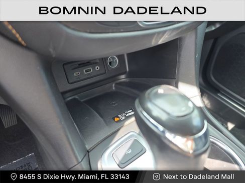 Used 2019 Chevrolet Equinox Premier image 23