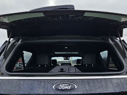 Used 2018 Ford Expedition Max Limited image 25