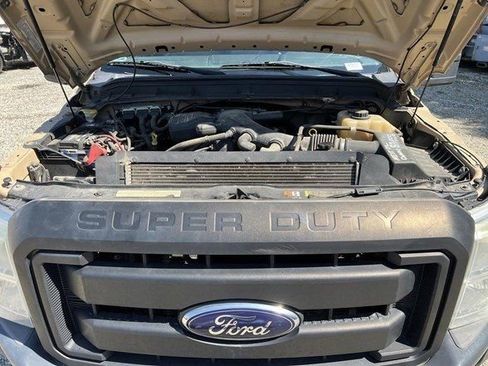 Used 2012 Ford F450 XL w/ Snow Plow Prep Pkg image 56