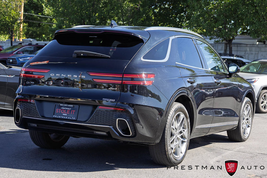Used 2023 Genesis GV70 2.5T w/ Advanced Package AWD/4WD image 18