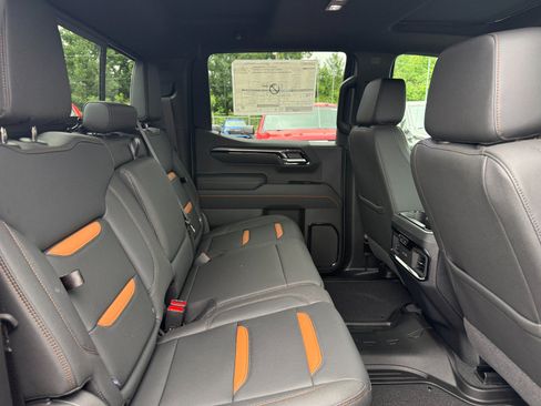 New 2026 GMC Sierra 1500 AT4 w/ AT4 Premium Package AWD/4WD image 21