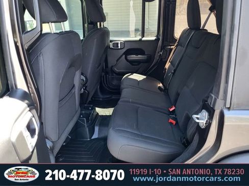 Used 2018 Jeep Wrangler Unlimited Sport S image 15