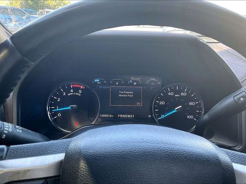 Used 2017 Ford F250 Platinum w/ FX4 Off-Road Package AWD/4WD image 20