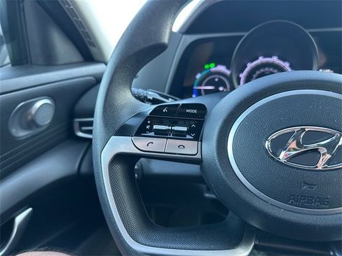 Used 2023 Hyundai Elantra Blue image 23