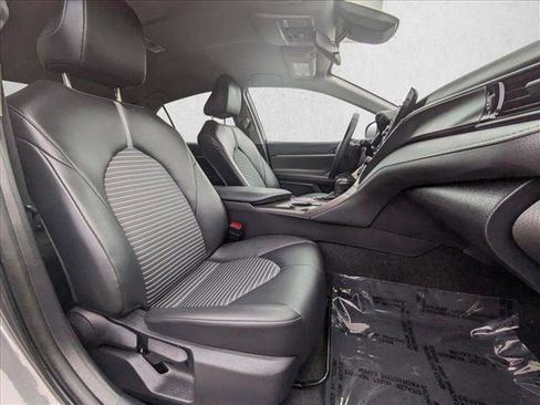 Used 2023 Toyota Camry SE image 20