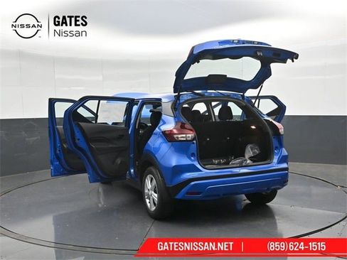 New 2025 Nissan Kicks Play S image 49