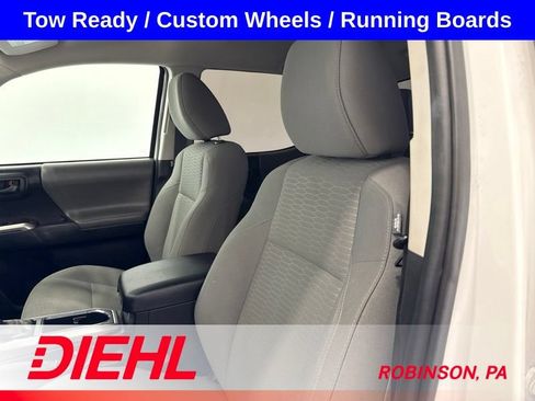Used 2019 Toyota Tacoma SR5 RWD image 19