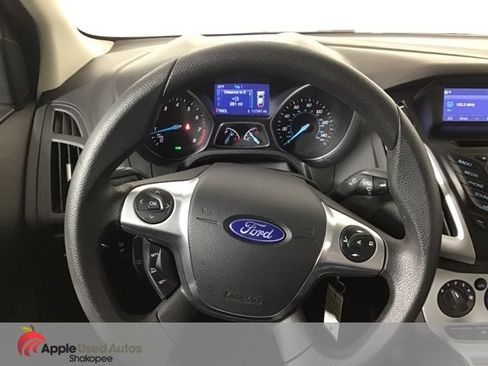 Used 2014 Ford Focus SE image 12