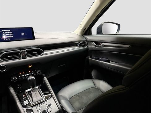 Used 2021 MAZDA CX-5 Touring image 23