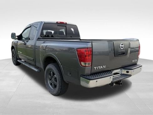 Used 2008 Nissan Titan SE AWD/4WD image 3
