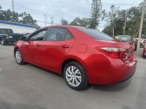 Used 2019 Toyota Corolla LE image 6