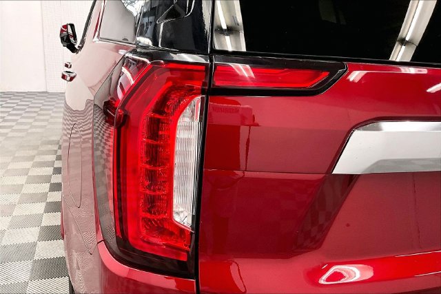 Used 2022 GMC Yukon Denali AWD/4WD image 36