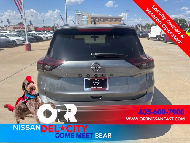 New 2026 Nissan Rogue Dark Armor FWD image 4