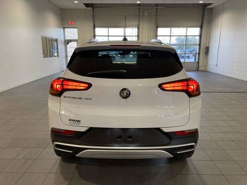 Used 2020 Buick Encore GX Select FWD image 38