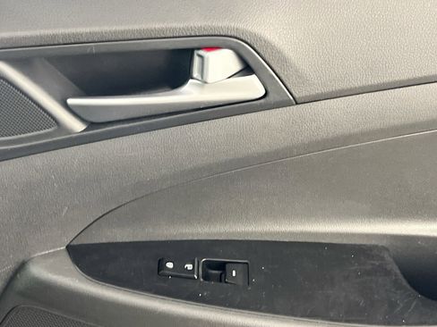 Used 2016 Hyundai Tucson SE w/ Option Group 02 image 31