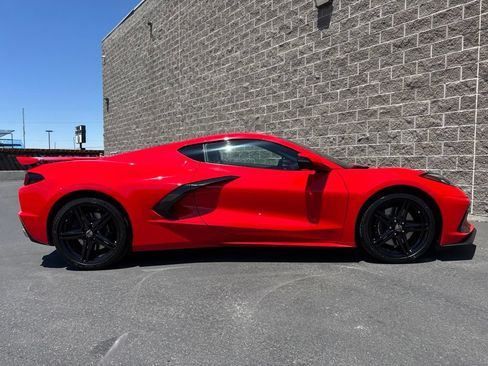Used 2026 Chevrolet Corvette Stingray Coupe w/ Z51 Performance Package RWD image 4