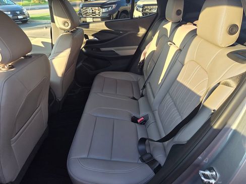Used 2026 Buick Envista Avenir FWD image 23