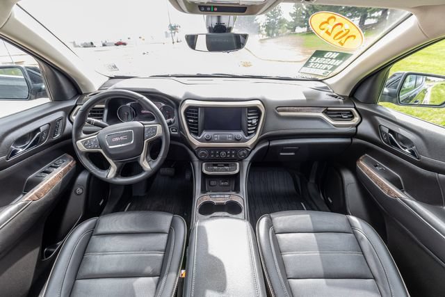 Used 2023 GMC Acadia Denali w/ Black Diamond Edition AWD/4WD image 17