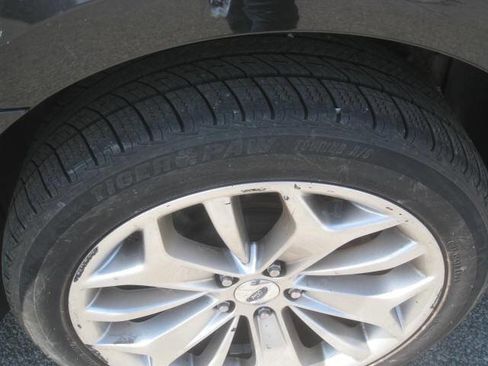 Used 2013 Ford Taurus Limited image 39