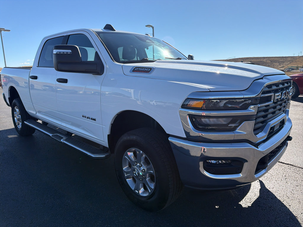 Certified 2025 RAM 2500 Big Horn AWD/4WD image 3