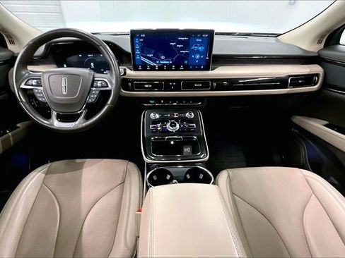 Used 2022 Lincoln Nautilus Reserve w/ Monochromatic Package image 14