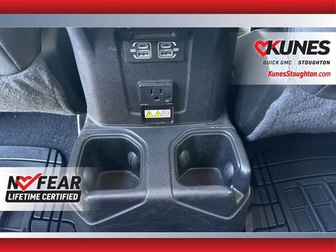 Used 2021 Jeep Wrangler Unlimited Sahara w/ Uconnect 4C Nav & Sound Group image 41