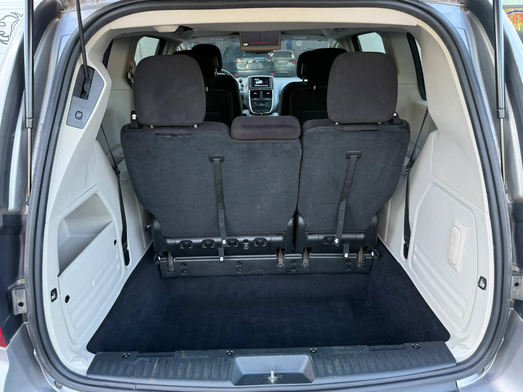 Used 2013 Dodge Grand Caravan Crew w/ Safety Sphere Group FWD image 30