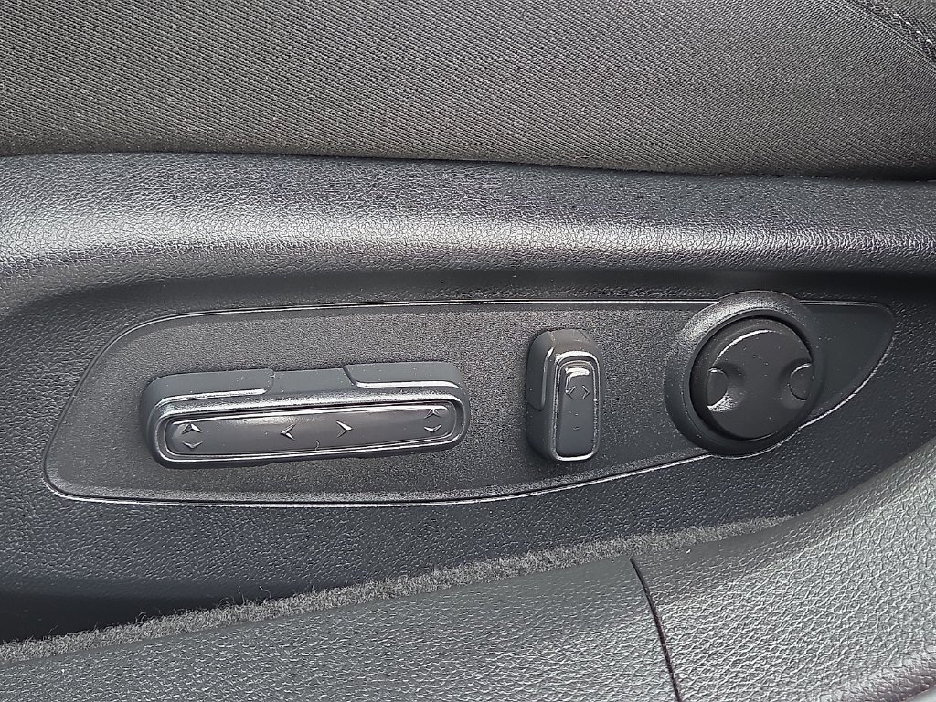 Used 2025 Honda Accord Sport image 15