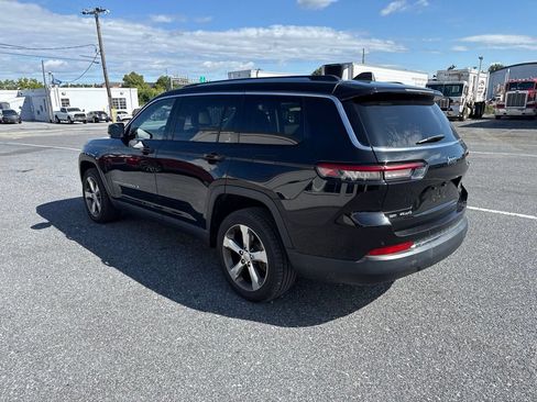 Used 2021 Jeep Grand Cherokee L Limited AWD/4WD image 3