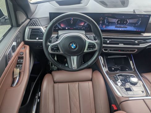 Used 2024 BMW X5 sDrive40i w/ Executive Package RWD image 15