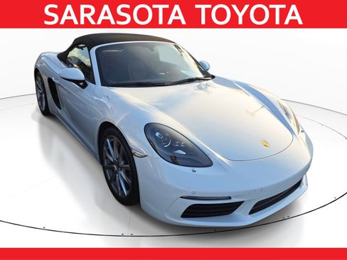 Used 2017 Porsche 718 Boxster image 1