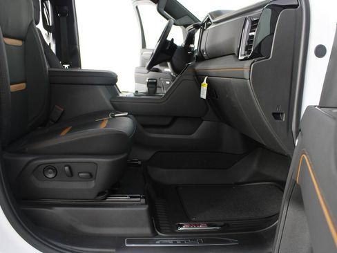New 2026 GMC Sierra 1500 AT4 w/ AT4 Premium Package AWD/4WD image 25