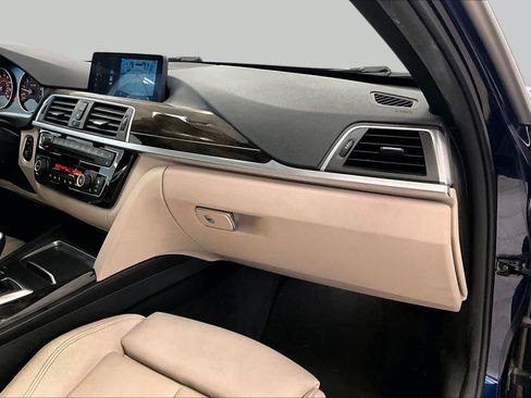 Used 2017 BMW 330i Sedan RWD image 16