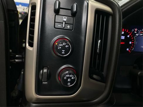 Used 2016 GMC Sierra 1500 Denali w/ Enhanced Driver Alert Package AWD/4WD image 22